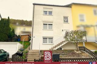 Wohnung mieten in 93309 Kelheim, Besondere 4-Zimmer-Wohnung auf 2 Etagen mit Balkon