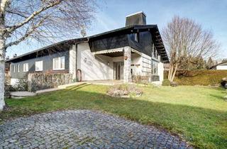 Haus kaufen in 83670 Bad Heilbrunn, Ruhe und Idylle pur! Herrliches Landhaus mit Pool und traumhaftem Garten.