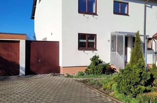 Doppelhaushälfte kaufen in 88400 Biberach an der Riß, Gepflegte Doppelhaushälfte mit großem sonnigem Grundstück in ruhiger Wohngegend von Biberach