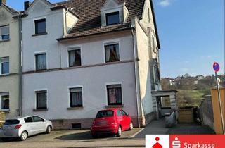 Wohnung kaufen in 66538 Neunkirchen, Attraktive Dachgeschosswohnung mit viel Charme