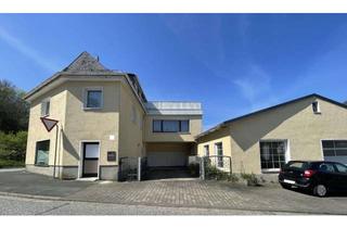 Haus kaufen in 63683 Ortenberg, Großes Wohnobjekt mit Werkstatthalle. Kapitalanlage!