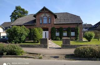 Haus kaufen in Am Bahnhof, 24999 Wees, Ab 170.000€: Teilbares Anlageobjekt oder 2 Wohngebäude mit Einliegerwohnung