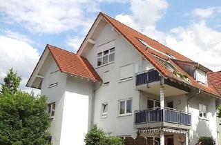 Wohnung kaufen in 77704 Oberkirch, Oberkirch - Zentral in Oberkirch - Sonnige 3-Zi.-Wohnung mit Balkon und Tiefgaragenstellplatz