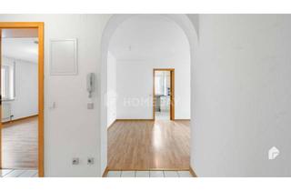 Wohnung kaufen in 75334 Straubenhardt, Straubenhardt - Traumhafte Wohnung mit 3 Zimmern und Balkon mit Gartenblick