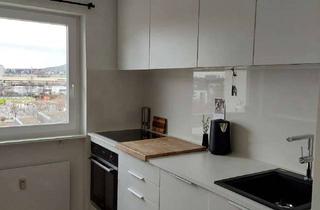 Wohnung kaufen in Im Degen 79, 70327 Wangen, Stilvolle 2-Zimmer-Wohnung mit Weitblick und ruhiger Lage in Stuttgart