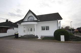 Einfamilienhaus kaufen in Peter-Nettekoven-Str. 12, 41569 Rommerskirchen, Rommerskirchen-Hoeningen, wunderschönes Einfamilienhaus am Landschaftsschutzgebiet