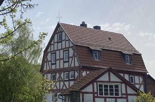 Haus kaufen in 35315 Homberg, Individuelles, charmantes Fachwerkhaus mit Nebengebäuden am Rande des Vogelsbergs in Homberg Ohm