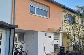 Reihenhaus kaufen in 76187 Nordweststadt, Familien aufgepasst: Reihenhaus mit ausgebautem Dach sucht neue Eigentümer