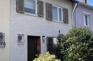 Haus kaufen in Rankackerweg 88, 79114 Haslach, Reihenmittelhaus in Freiburg-Haslach!