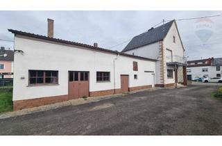 Haus kaufen in 66679 Losheim am See, Losheim am See - Seltene Gelegenheit! Großzügiges Wohnhaus mit Gewerbehalle und Garagen in Losheim