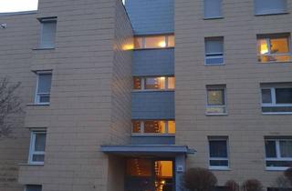 Wohnung kaufen in 75181 Pforzheim, Pforzheim - Wohnung mit 3 Zimmern sowie Balkon,Einbauküche und Garage