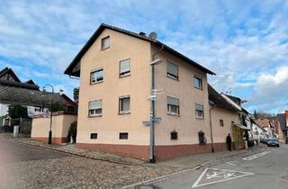 Haus kaufen in 79112 Freiburg im Breisgau, Freiburg im Breisgau - Wohnhaus mit Garagen und Scheune