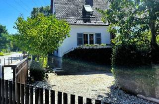 Einfamilienhaus kaufen in 86356 Neusäß, Neusäß - Historisches Landhaus mit traumhaftem Naturgarten in Neusäß!