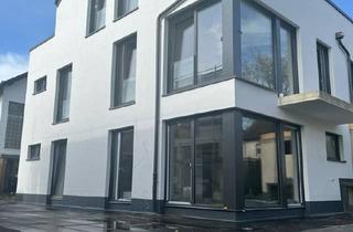 Wohnung kaufen in 33106 Paderborn / Elsen, Paderborn / Elsen - Exklusives Wohnen auf 100 qm mit zwei Dachterrassen: Ihr privater Rückzugsort über den Wolken!