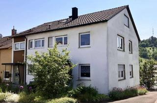 Haus kaufen in 71384 Weinstadt, Gepflegtes Zweifamielienhaus Weinstadt, Rems-Murr Kreis, 207 qm Wohnfläche