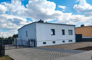 Einfamilienhaus kaufen in 39418 Staßfurt, Staßfurt - EinfamilienhausBungalow (freistehend) 1700m² Grundstück