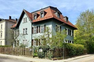 Wohnung kaufen in 93049 Regensburg, Regensburg - Exklusiver Wohntraum im Herzen des Inneren Westens: Historischer Charme trifft auf zeitlosen Luxus