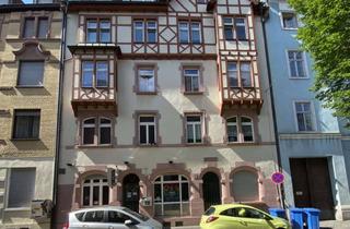 Wohnung kaufen in 67059 Nord/Hemshof, Elegantes Dachgeschoss-Apartment in historischem Gebäude: Höchster Wohnkomfort in Ludwigshafen