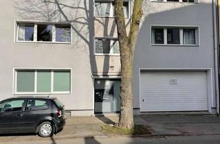 Wohnung kaufen in Planckstraße 78, 45147 Holsterhausen, * Wohnglück: Eine sanierte + eine unsanierte Wohnung = entwickeln Sie Ihr Schmuckstück | 2 Balkone *