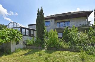 Villa kaufen in 37191 Katlenburg-Lindau, Reizvolle Walmdach-Villa mit Gartengeschoss und lichter Schwimmhalle sowie unverbaubarem Blick