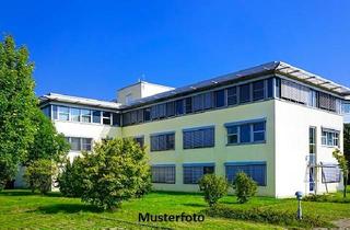 Gewerbeimmobilie kaufen in 47179 Duisburg, Kapitalanlage ++ Freistehende Villa mit Garage ++