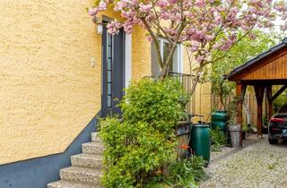 Wohnung kaufen in 12355 Rudow (Neukölln), Großzügige und modernisierte Wohnung in einem ZFH mit Terrasse und eigenem Gartenanteil