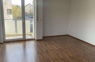 Wohnung mieten in 03044 Schmellwitz, Helle 3-Zimmer-Wohnung mit Balkon sucht neuen Mieter