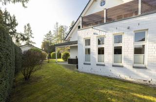 Doppelhaushälfte kaufen in 41468 Neuss, Individuell und neu gestaltete Doppelhaushälfte in Gnadental