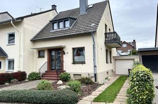 Haus kaufen in 50259 Pulheim, Renovierungsbedürftiges Reiheneckhaus mit Garten und Terrasse in Pulheim - Ideal für Gestaltungsmögl