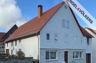 Haus kaufen in 34466 Wolfhagen, Geräumiges Haus mit Scheune im Vorort von Wolfhagen!