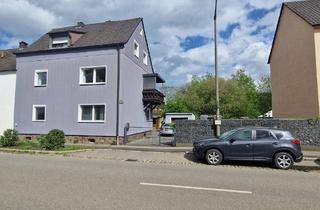 Haus kaufen in 92421 Schwandorf, Schwandorf - Saniertes MFH mit 3 Wohnungen zentrumsnah