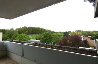 Wohnung kaufen in 40699 Erkrath, Appartment mit Potenzial und tollem Ausblick vom großen Balkon.