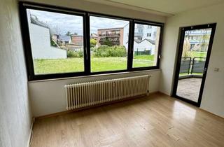 Wohnung mieten in Secundastrasse 74, 53332 Bornheim, Stilvolle, 3-Raum-Erdgeschosswohnung mit Balkon, kleiner Garten und Stellplatz in Bornheim