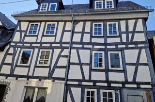 Mehrfamilienhaus kaufen in Hinterer Rebstock 14+16, 56410 Montabaur, Mehrfamilienhaus Innenstadt Montabaur mit Bauantrag