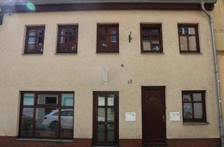 Einfamilienhaus kaufen in Kirchstraße 12, 14641 Nauen, historisches Einfamilienhaus mit monatlichen Mieteinnahmen zu verkaufen