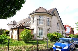 Haus kaufen in 38268 Lengede, Modernes 1-2 Familienhaus (DHH) in beliebter Lage in Broistedt, Bj. 2001