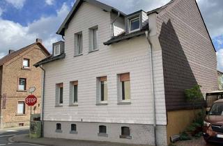 Haus kaufen in 61130 Nidderau, Großes und gepflegtes Zweifamilienhaus in zentraler Lage von Nidderau-Windecken