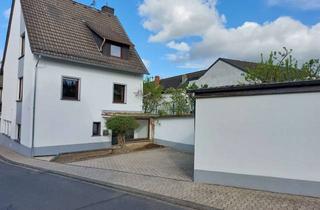 Haus kaufen in 56651 Niederzissen, Frisch renoviertes tolles Wohnhaus sofort und ohne weitere Kosten bezugsfertig