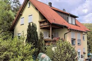 Haus kaufen in 96155 Buttenheim, Buttenheim - Zweifamilienhaus mit großer Doppelgarage in Ketschendorf