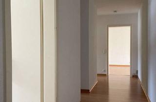 Wohnung kaufen in 78224 Singen, Singen - 3-Zimmer Wohnung in Singen-Nord mit Balkon