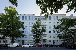Wohnung kaufen in Großbeerenstraße 45, 10965 Kreuzberg (Kreuzberg), Wohnen im Szenekiez: 4-Zimmer-Wohnung mit 2 Balkonen und Tageslicht-Wannenbad ++ direkt am Park ++