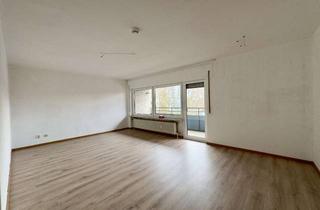 Wohnung kaufen in 23611 Bad Schwartau, Freie 2-Zimmer-Wohnung mit zwei Balkonen in zentraler Lage!
