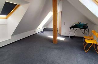 Wohnung mieten in Eugenstr., 72800 Eningen, Gemütliche Dachgeschosswohnung in zentraler Lage von Eningen u. A.