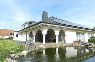 Villa kaufen in 55758 Kempfeld, Hochwertige Landhaus-Villa mit Pool und Koi-Teich in sonniger, ruhiger Lage!