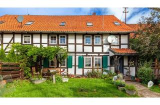 Haus kaufen in 31079 Adenstedt, Lehma-Fachwerkhaus mit sonnigem Garten, Terrassen und Vollkeller in schöner Lage
