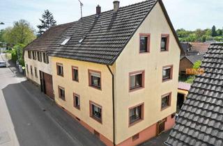 Mehrfamilienhaus kaufen in 77971 Kippenheim, Mehrfamilienhaus mit drei Einheiten und Garagen