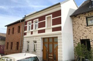 Haus kaufen in 53117 Graurheindorf, Bonn-Graurheindorf - 3-Parteienhaus ideal zur Vermietung oder teilweisen Eigennutzung geeignet!