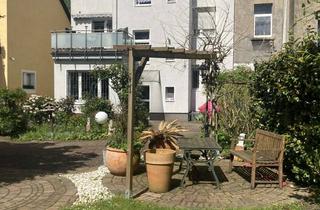 Wohnung kaufen in 45329 Altenessen-Nord, Im Garten gemütlich entspannen! Sehr schöne 2-Raum-Erdgeschosswohnung zu verkaufen! Ca. 88 qm