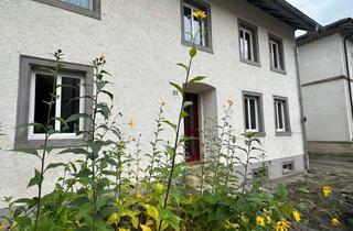 Haus kaufen in 79805 Eggingen, Historisches Pfarrhaus von 1864 als Doppelhaus direkt an der Schweizer Grenze (Grundstück in Erbpach
