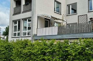 Wohnung kaufen in 01099 Radeberger Vorstadt, 4-Zimmer-Wohnung in zentraler Lage! FHZG! Terrasse! EBK!